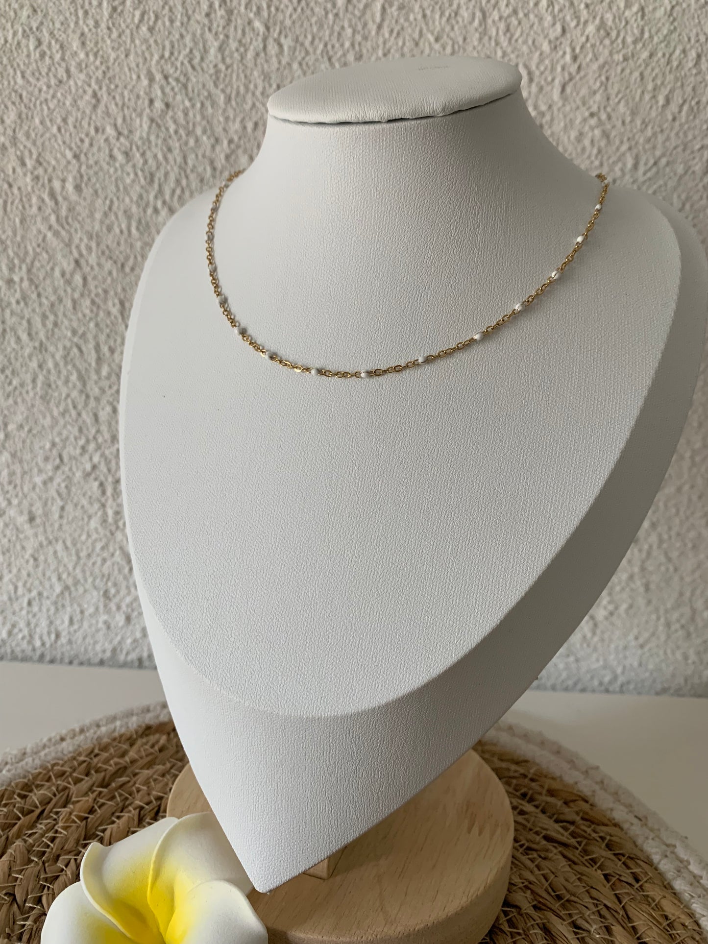 JOY l Collier en acier inoxydable perles blanches