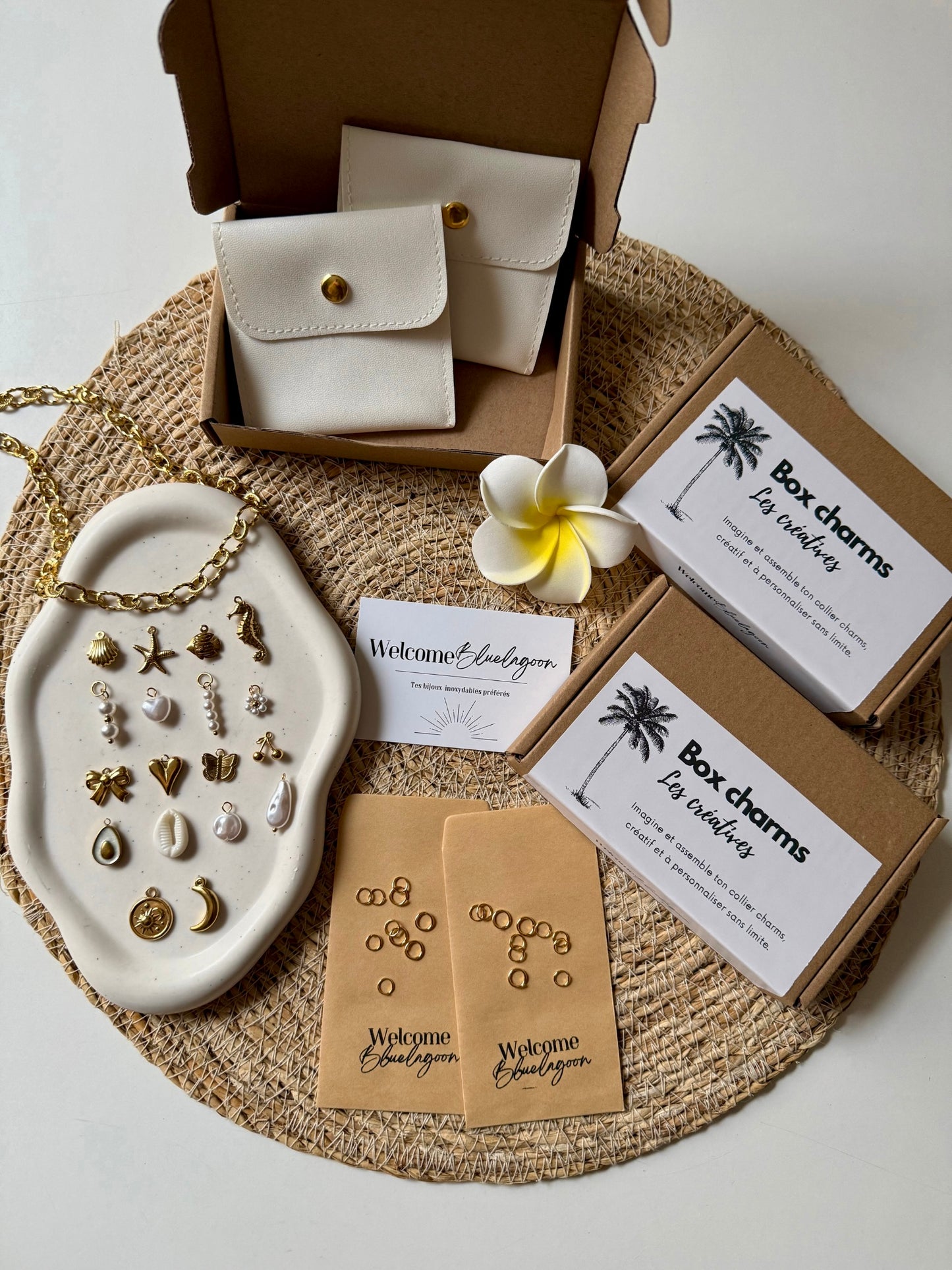 LES CRÉATIVES l Ta box charms -collier-