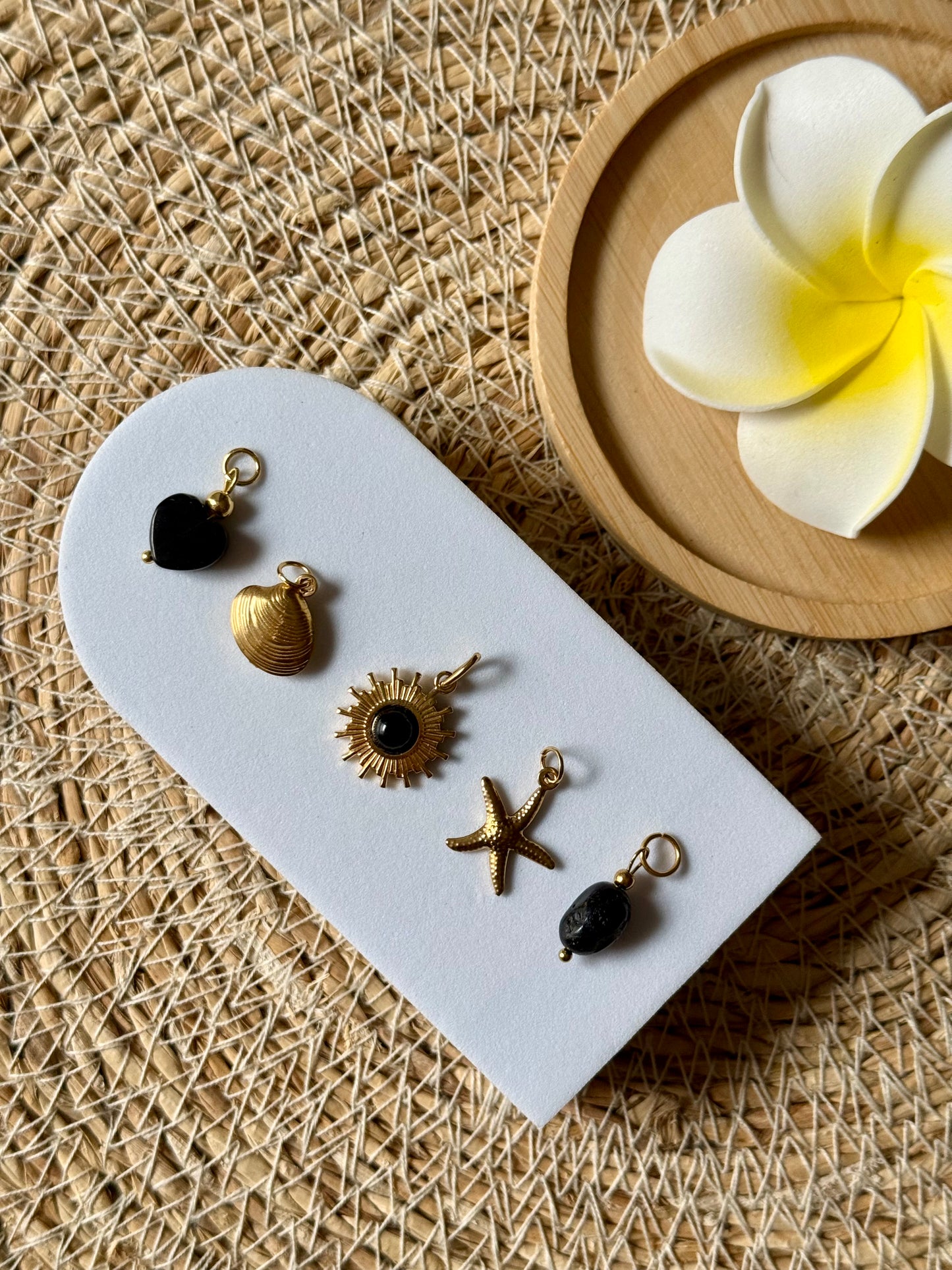 CRÉATIVE l Ton lot de charms inoxydables