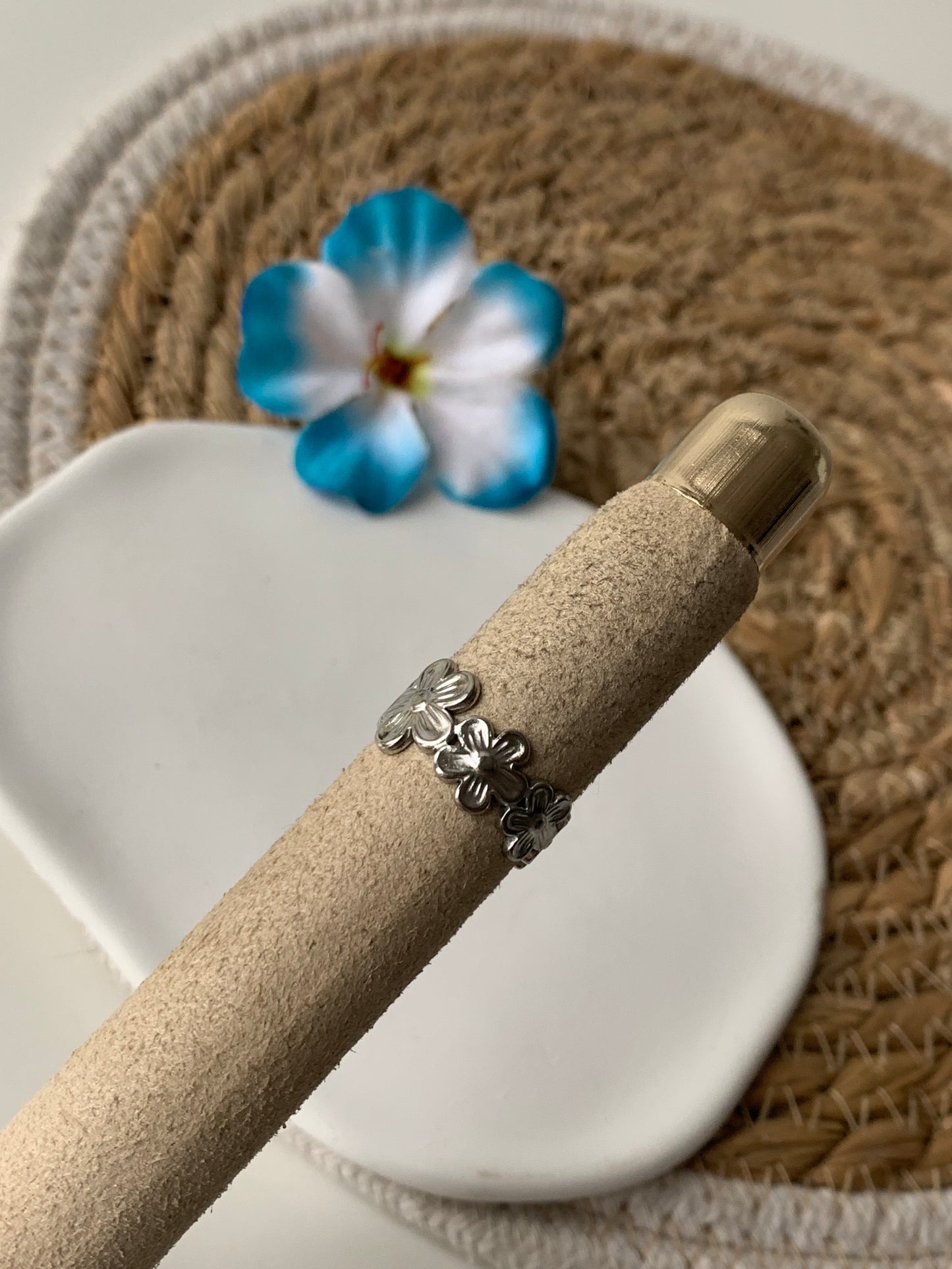 Bague ajustable en acier inoxydable fleur